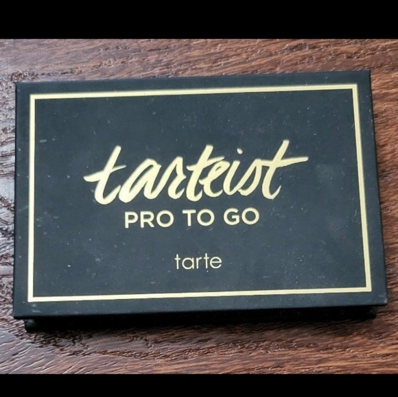 Tarte Tarteist Pro to Go Eyeshadow Palette - Picture 1 of 3